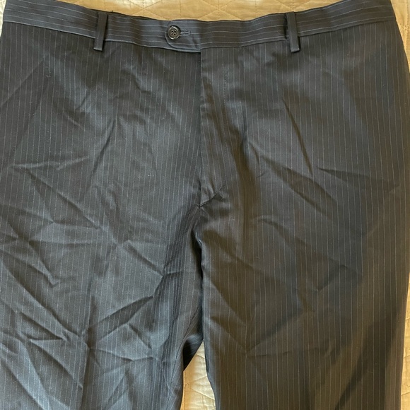 EMILIO YUSTE Pinstriped Flat Front Notch Lapel Wool Suit in Charcoal Size 48 R - Picture 11 of 12